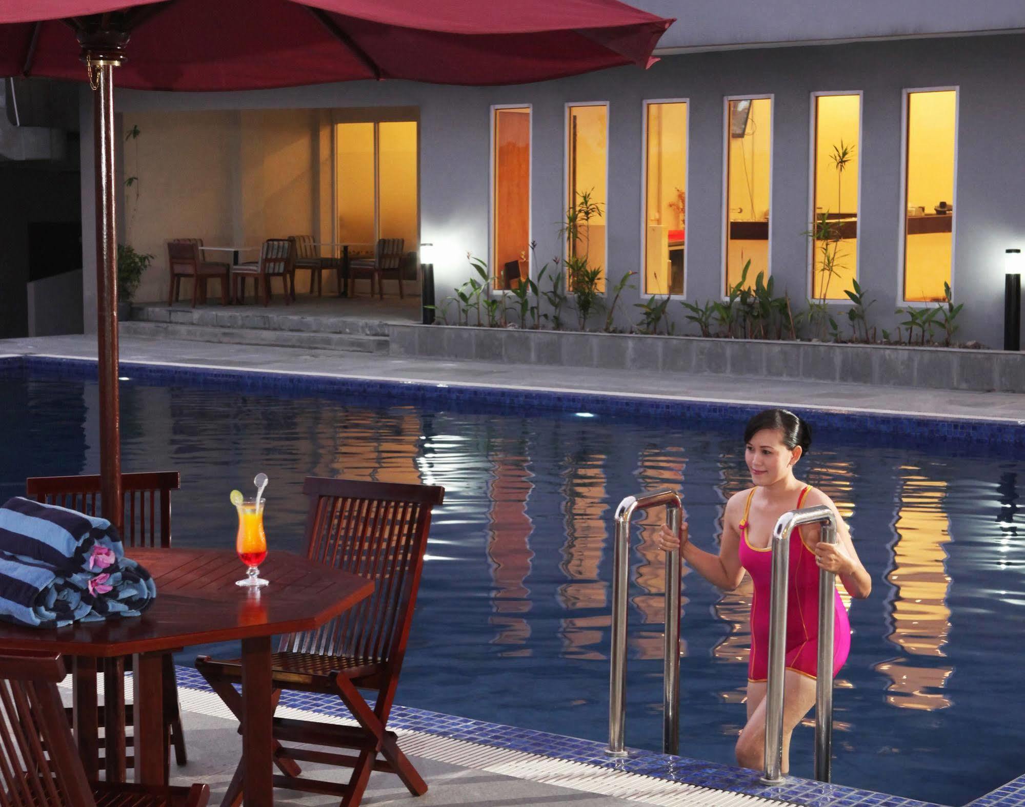 Swiss-Belinn Pangkalanbuun Extérieur photo