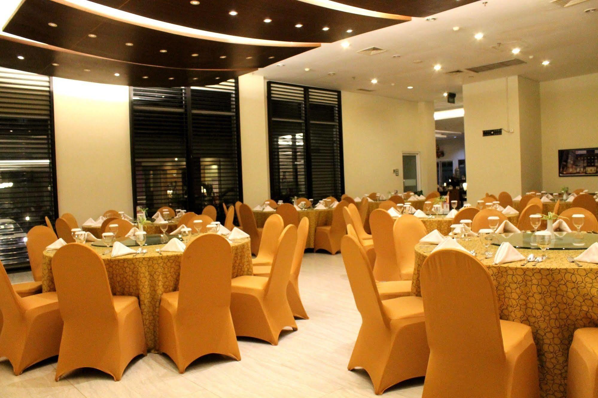 Swiss-Belinn Pangkalanbuun Extérieur photo